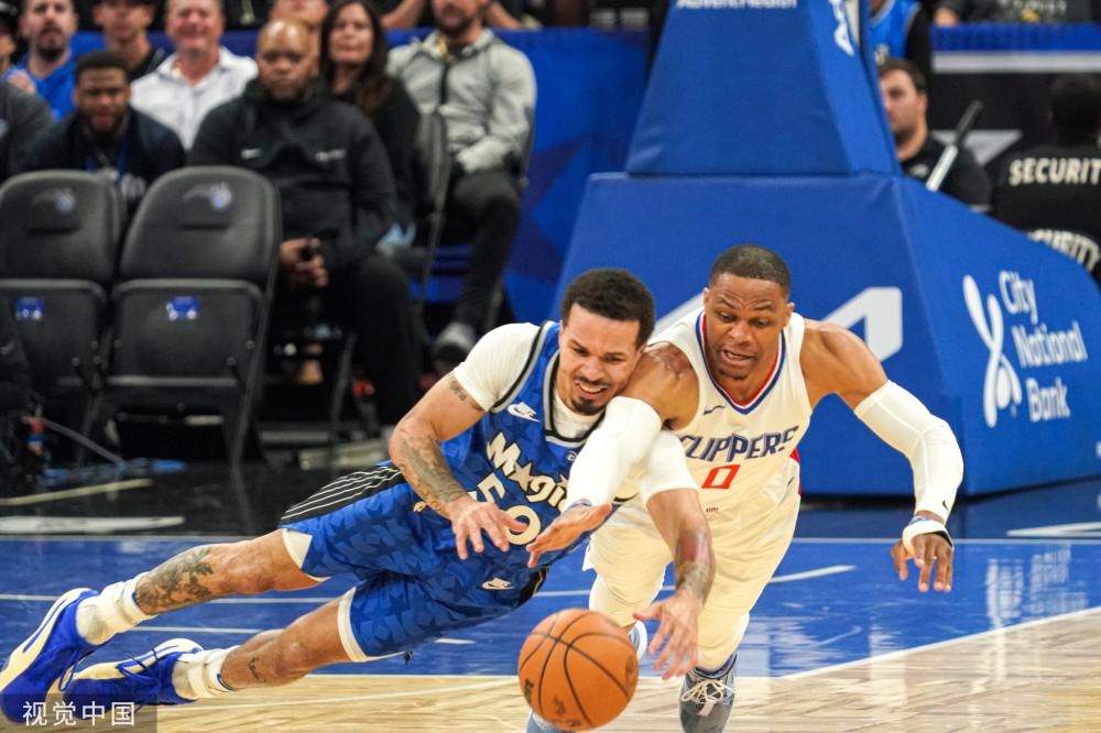 这种背景下 这种背景下